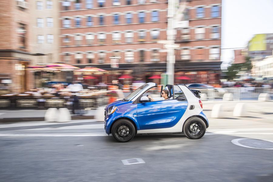  Smart ForTwo Proxy Cabrio 2016 года  (NA) (фото 4 из 7)